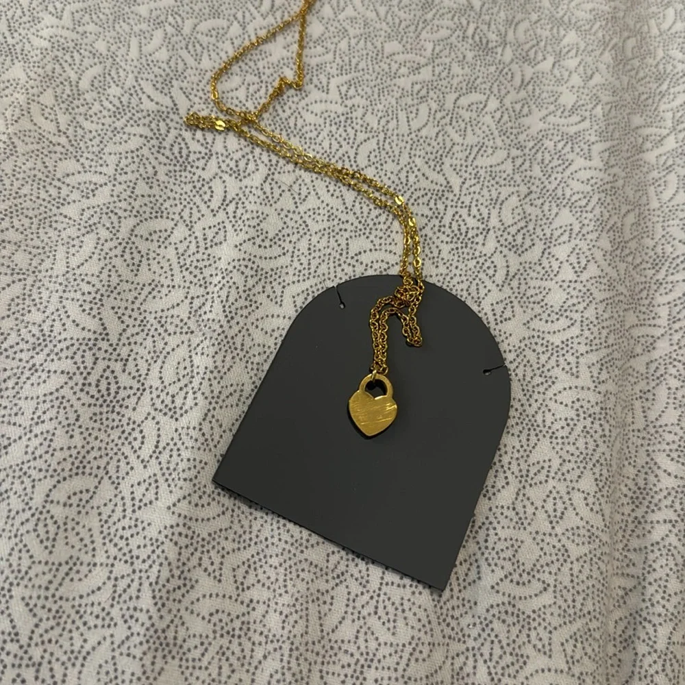 Gold Fashion Jewelry Heart Pendant Necklace - Picture 3 of 4